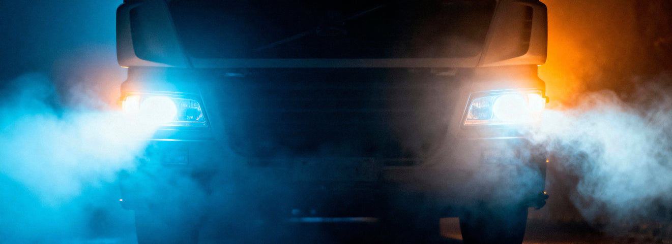 Miért villog a fényszóró sötétben? – A háttérben álló elektromos problémák szakmai szemmel