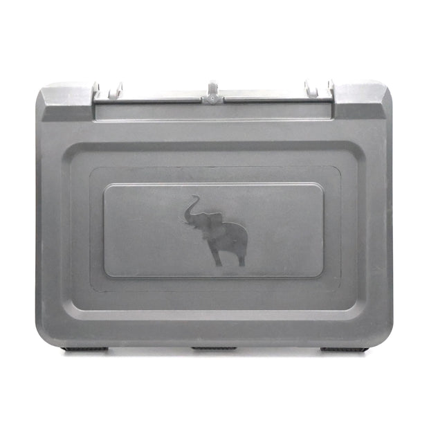 Szerszámosláda ajtó